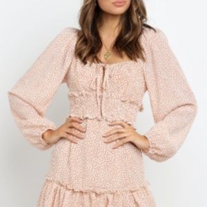 Petal & Pup Everardo Dress - Apricot